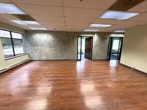 1245-1247 Milwaukee Ave, Glenview, IL for lease Interior Photo- Image 2 of 2