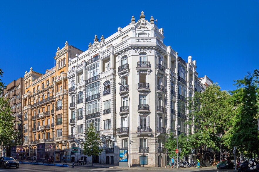 Calle del Príncipe de Vergara, 7, Madrid, Madrid à louer - Photo principale - Image 1 de 3