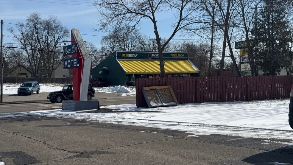 11355 N Saginaw St, Mount Morris, MI for sale - Building Photo - Image 2 of 6