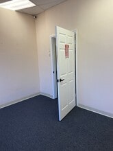 760 Main St, Center Moriches, NY for lease Interior Photo- Image 2 of 5