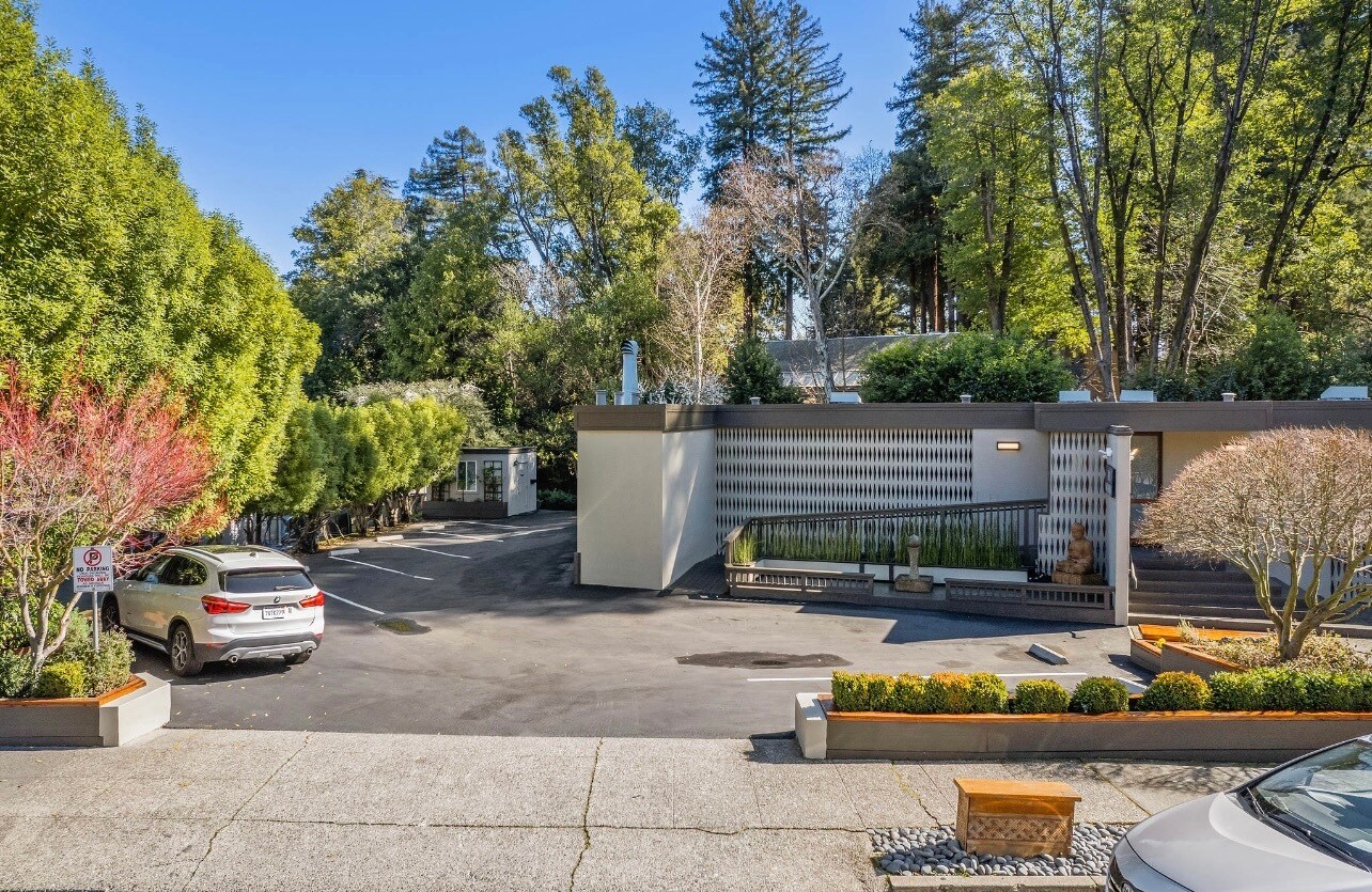 10 Millwood St, Mill Valley, CA à vendre Photo principale- Image 1 de 38