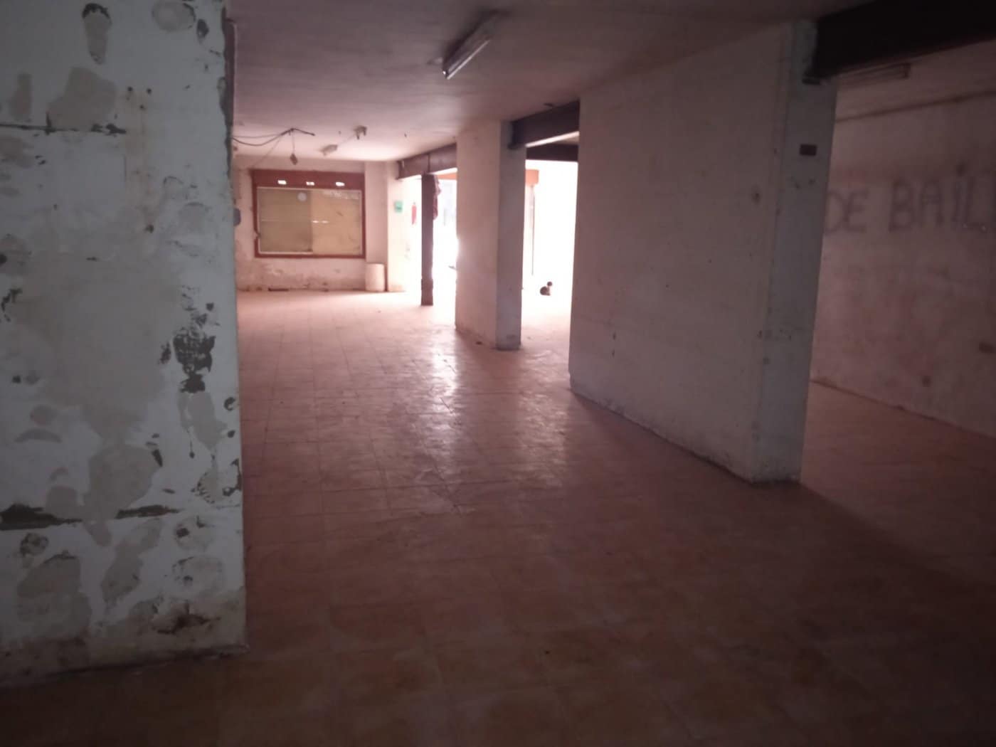 Immeuble residentiel dans Sant Andreu de la Barca, Barcelona à vendre Photo intérieure- Image 1 de 2