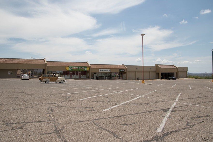 1101 S Naco Hwy, Bisbee, AZ à louer - Photo du bâtiment - Image 2 de 4