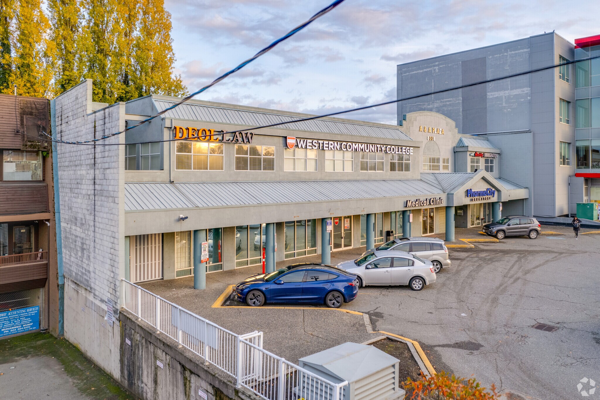 8338 120th St, Surrey, BC à vendre Photo principale- Image 1 de 1