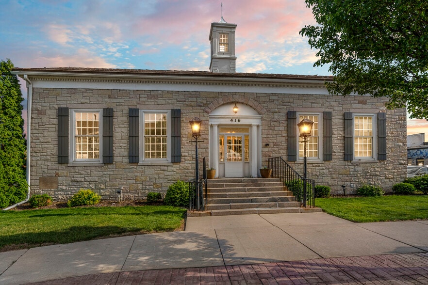 416 George St, De Pere, WI à vendre - Photo du bâtiment - Image 1 de 33