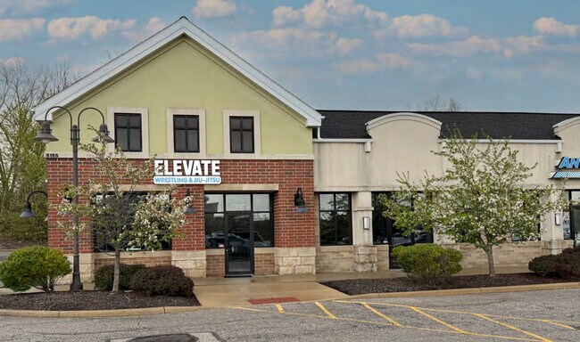 Plus de détails pour 5155 Buehler Dr, Medina, OH - Commerce de détail à louer