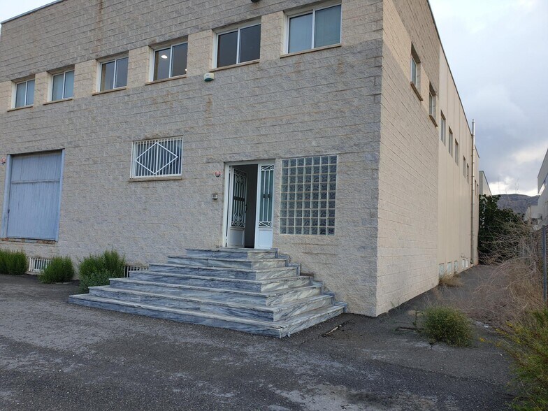 Industriel dans Elda, Alicante à vendre - Photo du bâtiment - Image 2 de 34