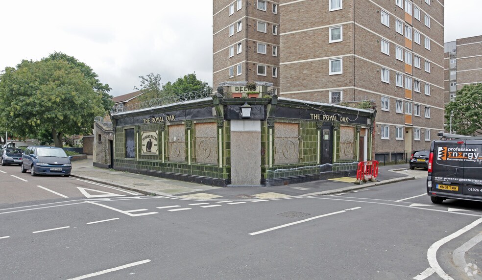 17 Woodman St, Londres à vendre - Photo du bâtiment - Image 3 de 3