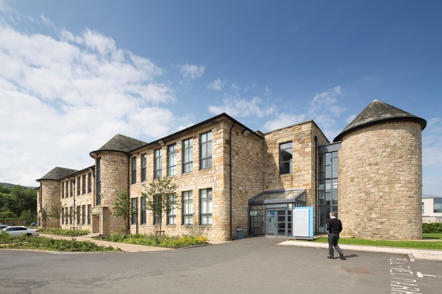 20 Pottery St, Greenock à louer - Photo du bâtiment - Image 2 de 16