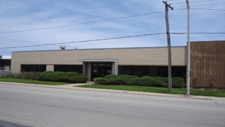 1937 N 17th Ave, Melrose Park, IL for sale - Primary Photo - Image 1 of 7