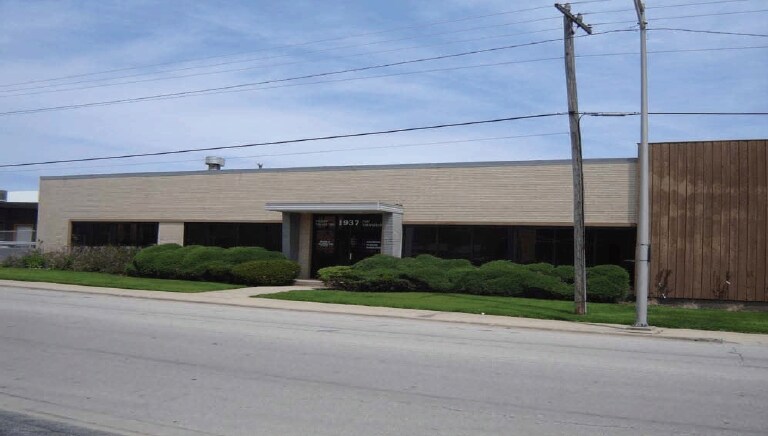 1937 N 17th Ave, Melrose Park, IL à vendre Photo principale- Image 1 de 8