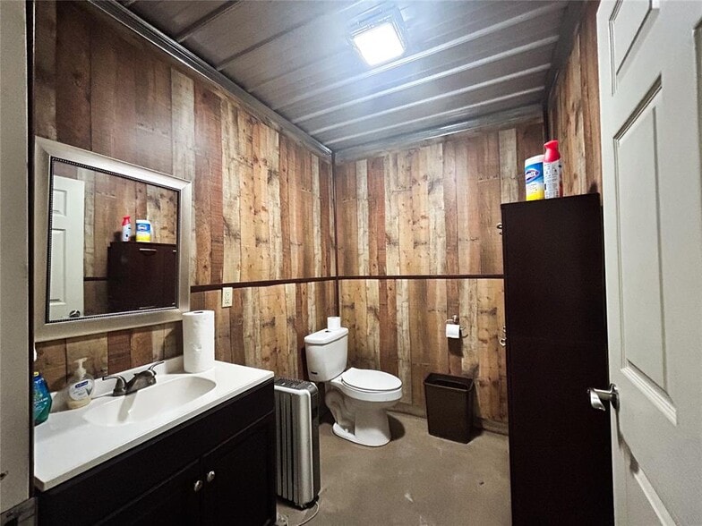 300 N 14th St, Clinton, OK à vendre - Photo du bâtiment - Image 2 de 13