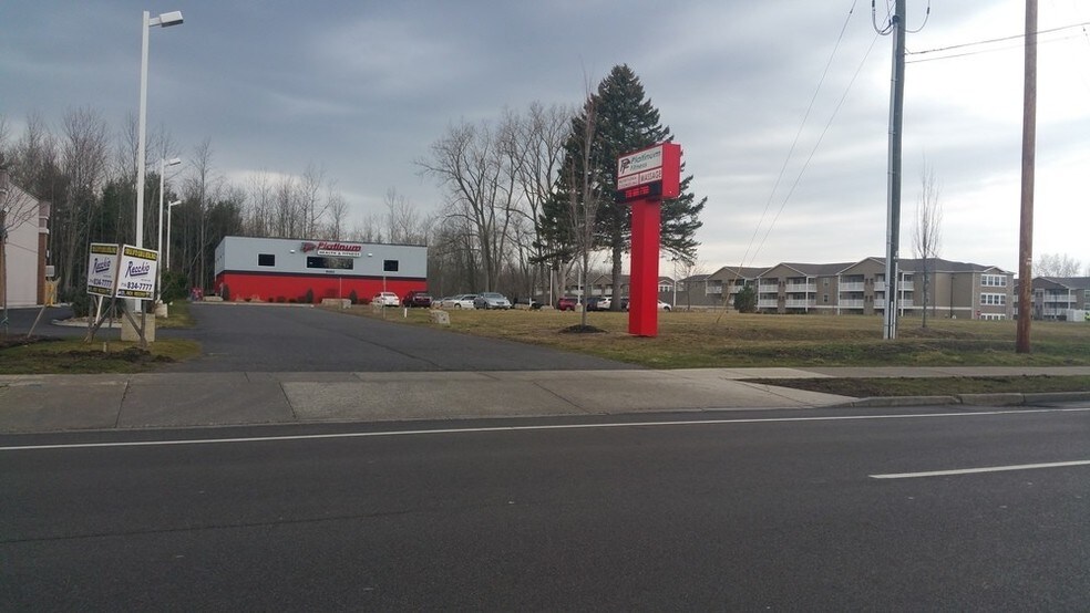 9450 Transit Rd, Amherst, NY à louer - Photo du bâtiment - Image 1 de 5