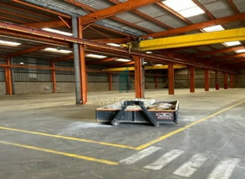 Office in SAINT-OUEN-L'AUMONE for lease - Building Photo - Image 2 of 9