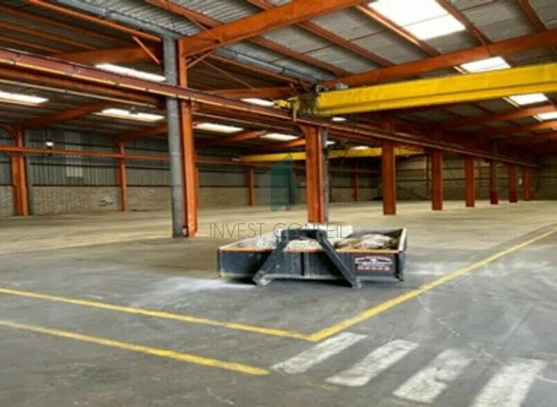 Bureau dans SAINT-OUEN-L'AUMONE à louer - Photo du bâtiment - Image 2 de 9