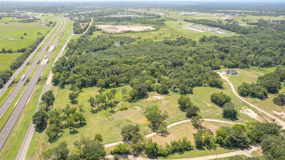 511 Interstate Highway 30 E, Sulphur Springs, TX for sale - Primary Photo - Image 1 of 40