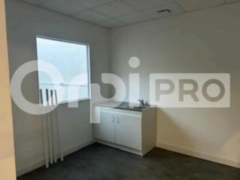 Flex in Vénissieux for sale - Interior Photo - Image 3 of 5