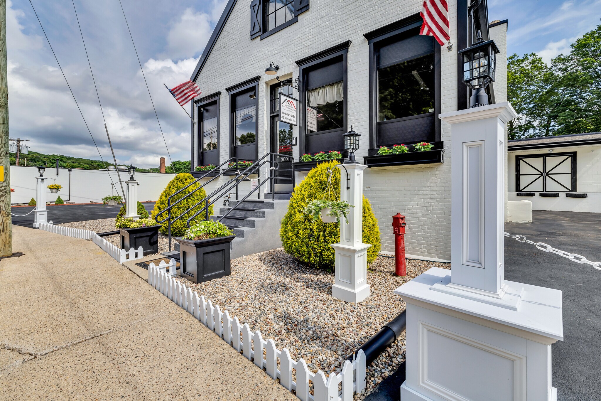 300 Riverside Ave, Bristol, CT à vendre Photo du bâtiment- Image 1 de 1