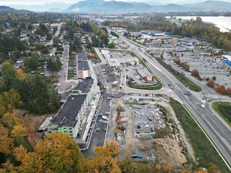 31941 Lougheed Hwy, Mission, BC à louer - Photo du bâtiment - Image 3 de 8