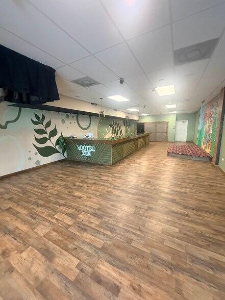 291-333 N Babcock St, Melbourne, FL for lease - Building Photo - Image 2 of 4