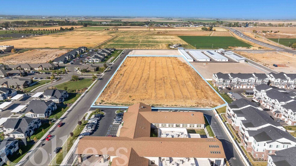 1186-1258 Cheney Dr, Twin Falls, ID à vendre - Photo du bâtiment - Image 2 de 8