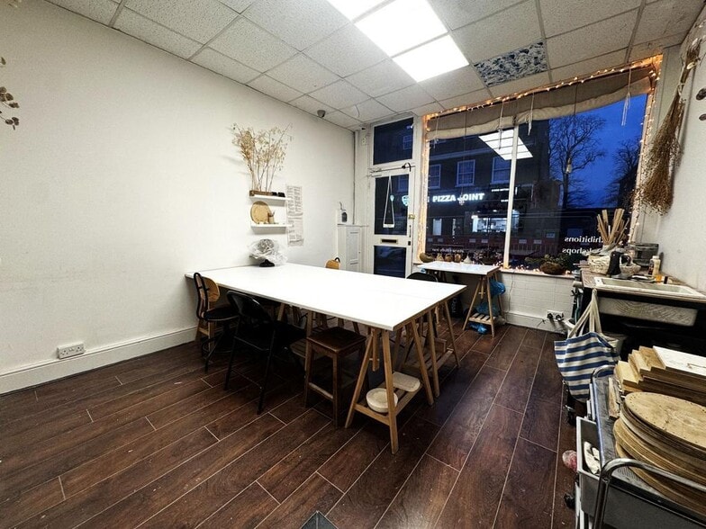 64 London Rd, Southborough for lease - Building Photo - Image 3 of 8
