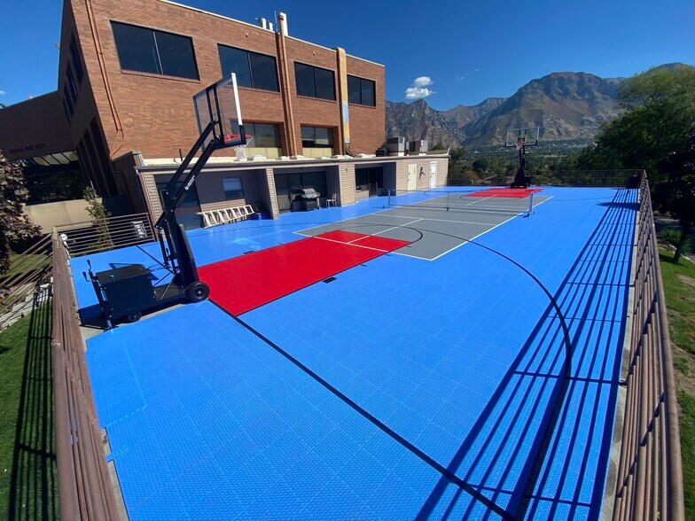 1815 S State St, Orem, UT à louer - Photo du bâtiment - Image 3 de 15