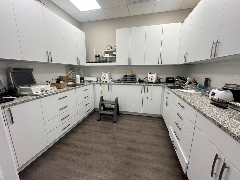 502 Sheppard Rd, Voorhees, NJ à vendre - Photo du bâtiment - Image 3 de 6