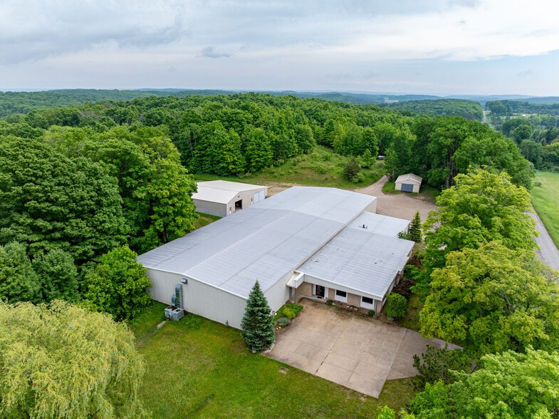 3166 Muckle Rd, Central Lake, MI for lease - Building Photo - Image 2 of 33