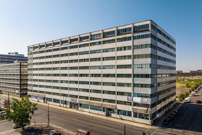 Plus de détails pour 9494 Boul Saint-Laurent, Montréal, QC - Bureau, Industriel à louer