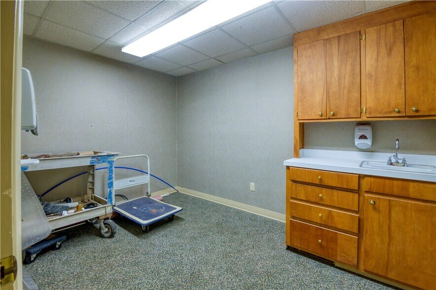 111 W Pine Grove Rd, Fair Play, SC à vendre - Photo du bâtiment - Image 3 de 34