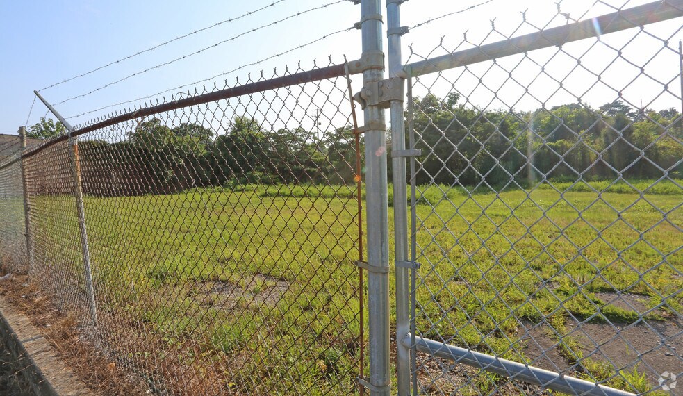 507 Noble St, Anniston, AL à vendre - Photo du bâtiment - Image 1 de 5