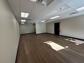 77-79 E Main St, Elmsford, NY for lease Interior Photo- Image 2 of 4