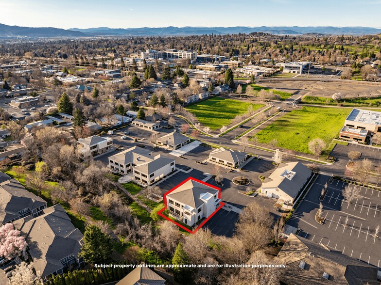 3156 State St, Medford, OR à vendre - Photo du bâtiment - Image 3 de 96