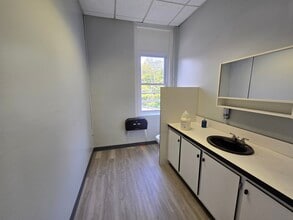 110 Pennsylvania Ave, Bangor, PA for lease Interior Photo- Image 2 of 4