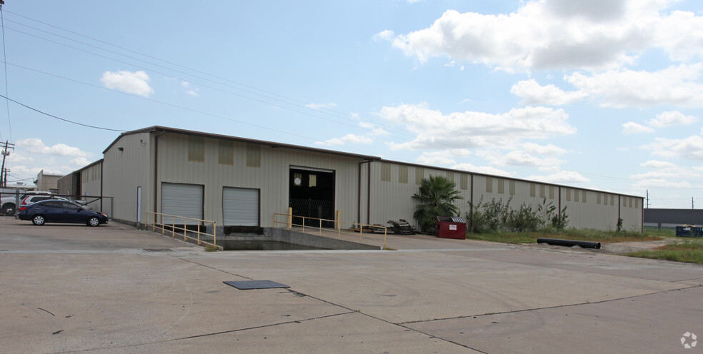 13601 FM-529, Houston, TX for lease - Building Photo - Image 3 of 3