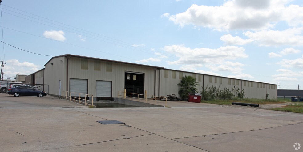 13601 FM-529, Houston, TX à louer - Photo du bâtiment - Image 3 de 3
