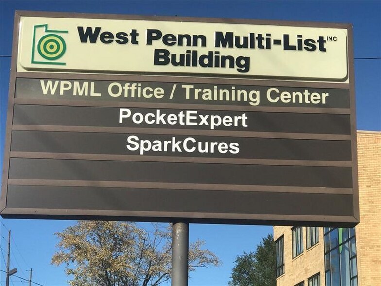 8980 Perry Hwy, Pittsburgh, PA à louer - Photo du bâtiment - Image 2 de 9