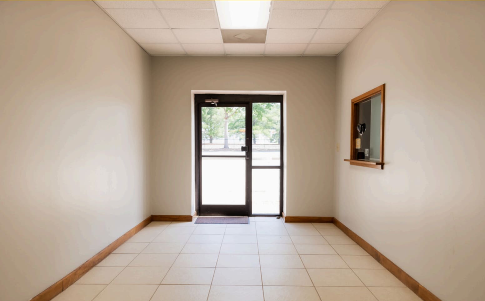 106 E Railroad Ave, Gibsonville, NC for lease Interior Photo- Image 1 of 5