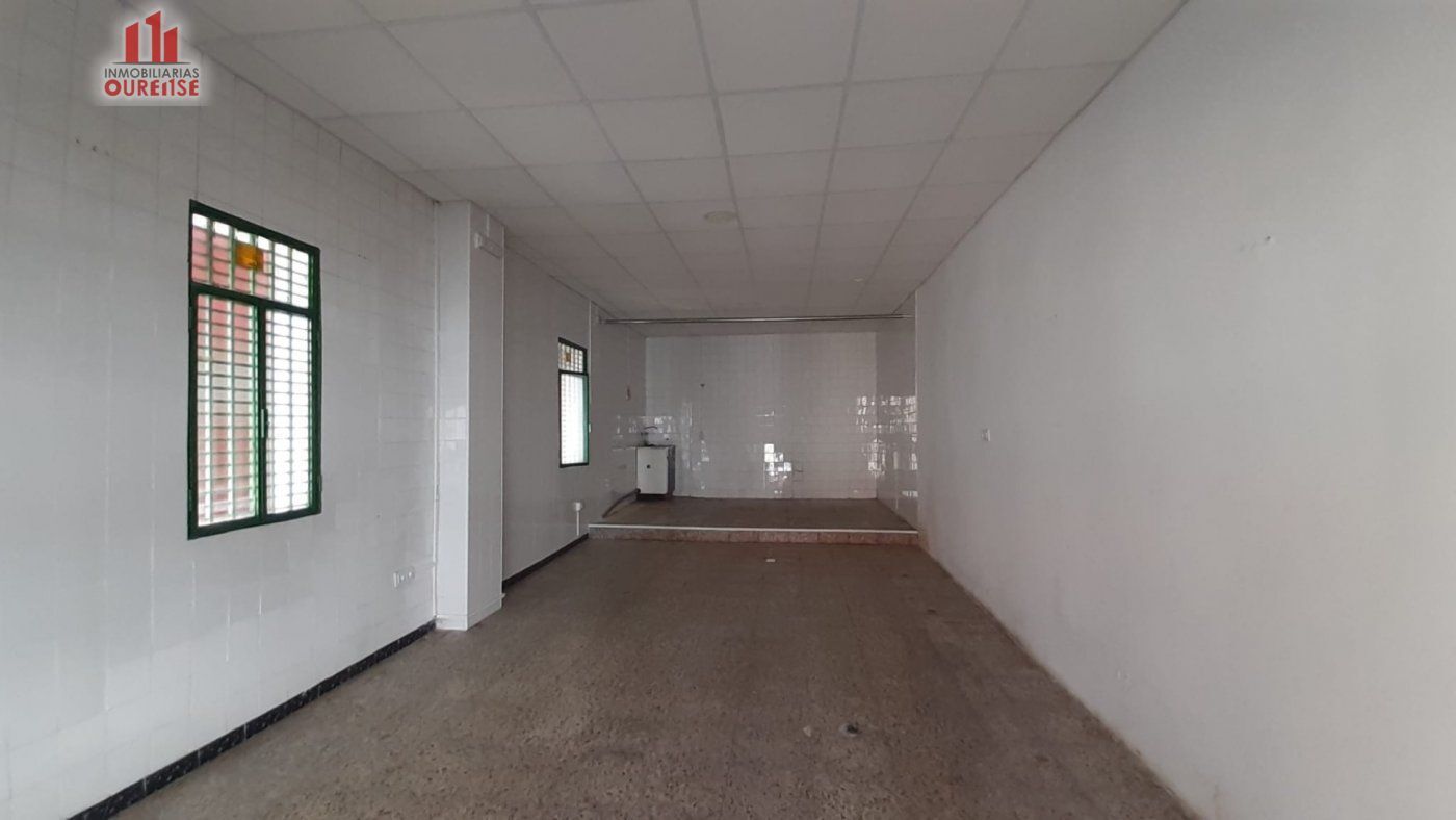 Retail in Ourense for lease Building Photo- Image 1 of 6