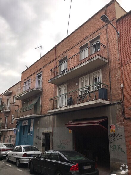 Calle de Pascual Rodríguez, 35, Madrid, Madrid à vendre - Photo du bâtiment - Image 2 de 2
