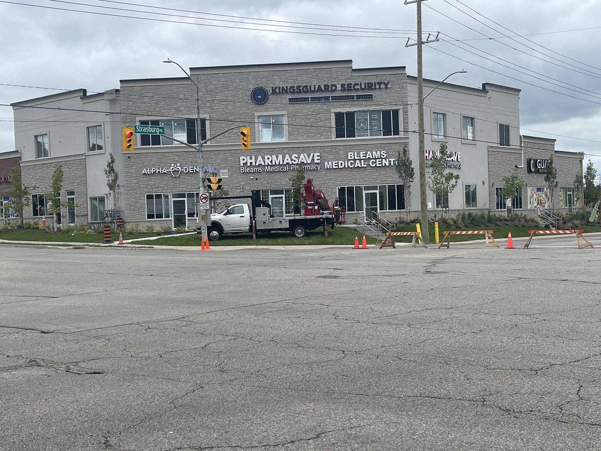 1241 Strasburg Rd, Kitchener, ON for lease Building Photo- Image 1 of 34