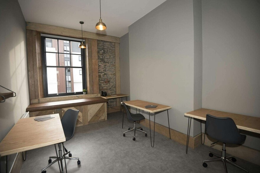 Bute St, Cardiff for lease - Interior Photo - Image 3 of 8