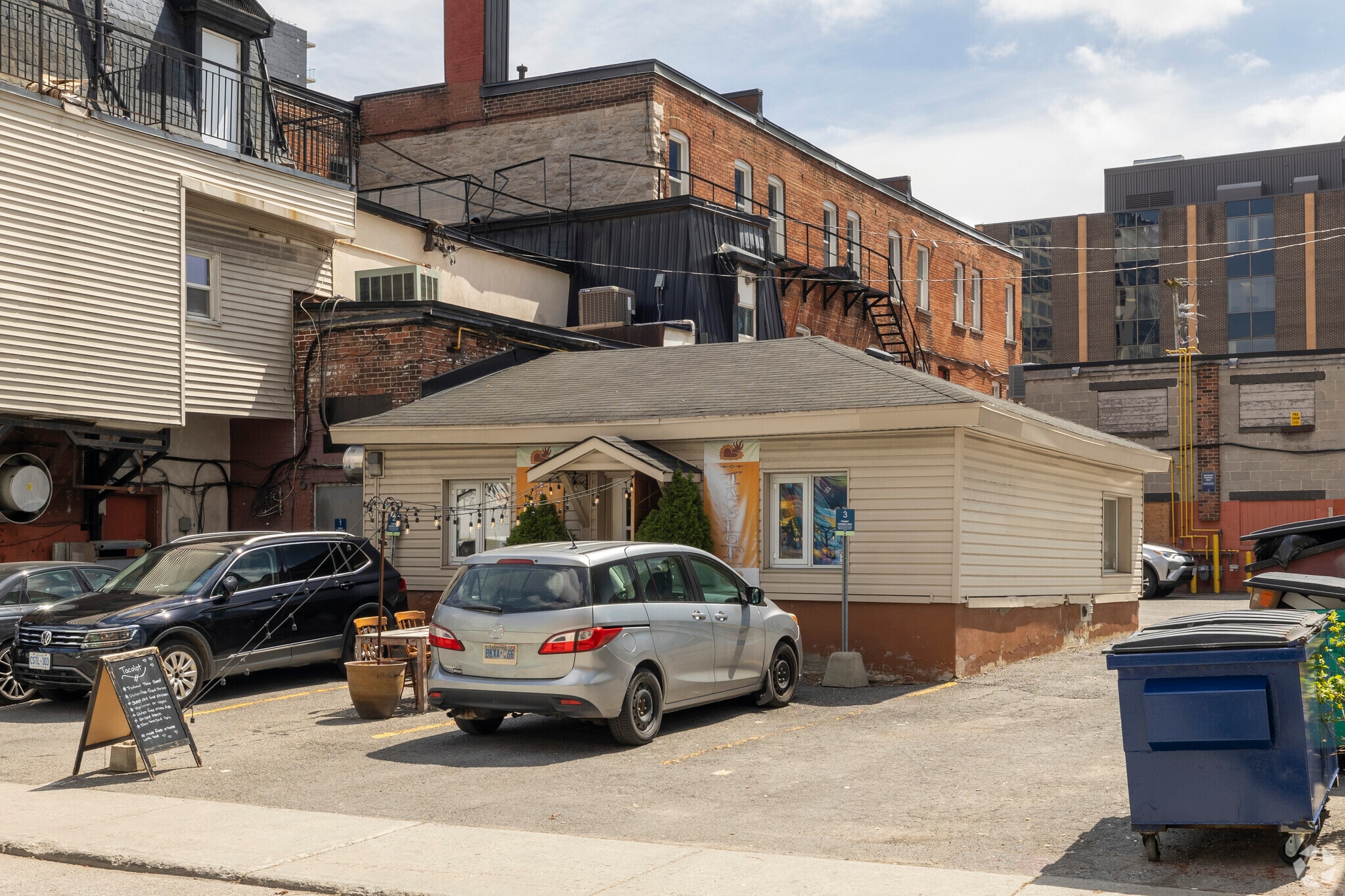 194 Nepean St, Ottawa, ON for lease Primary Photo- Image 1 of 4