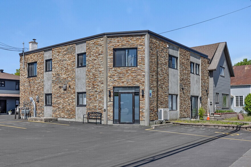 6610 Fourth Line Rd, Ottawa, ON for sale - Building Photo - Image 3 of 7