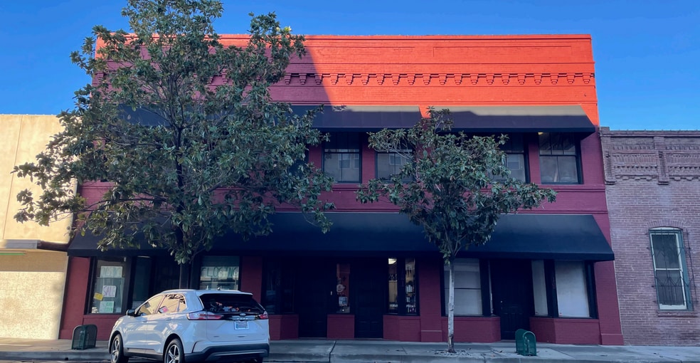 115-125 S Church St, Visalia, CA for lease - Primary Photo - Image 1 of 4