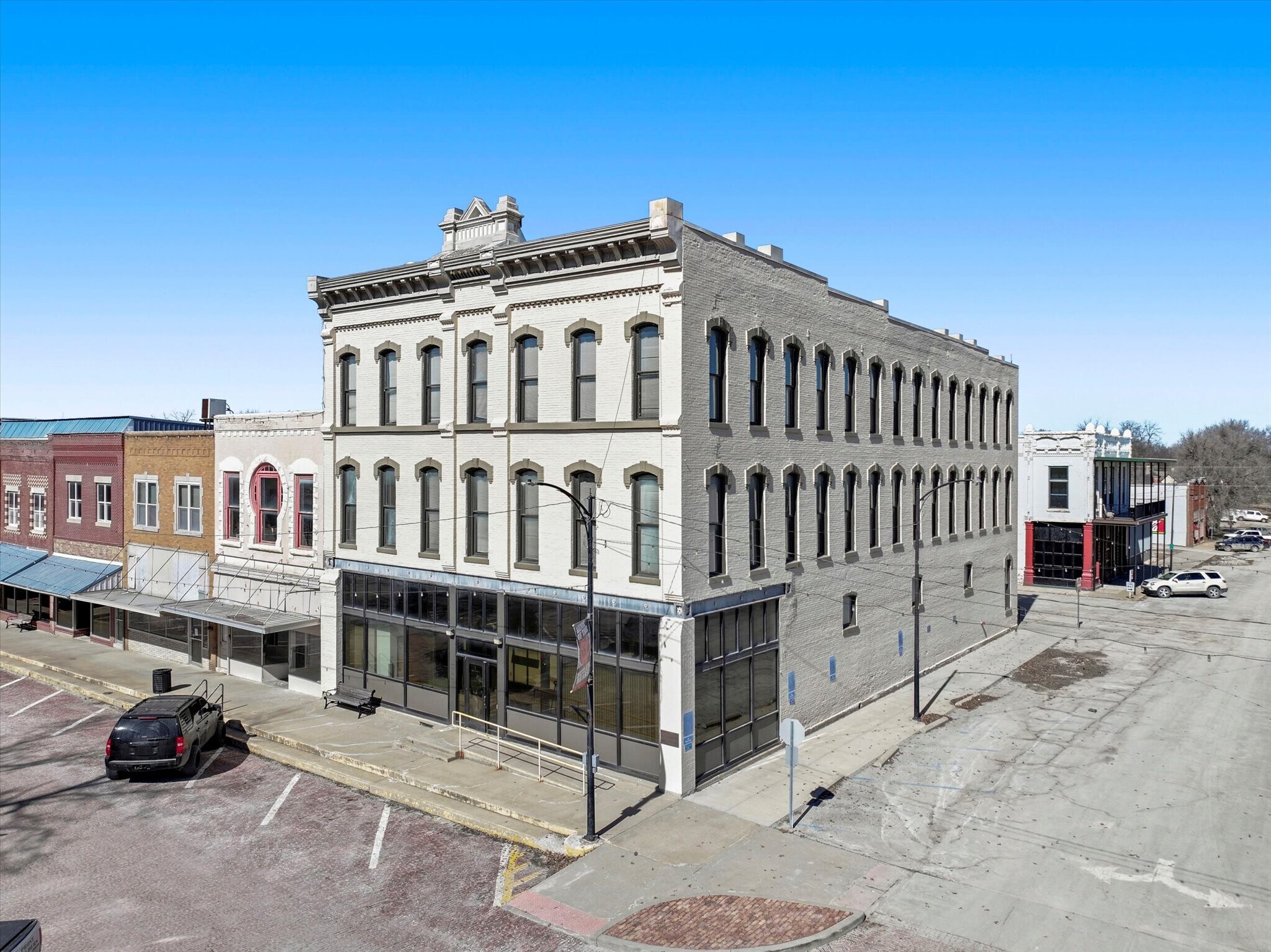 2-4 W Ohio St, Butler, MO à vendre Photo du bâtiment- Image 1 de 36