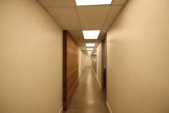 12650 Riverside Dr, Valley Village, CA for lease Interior Photo- Image 1 of 3