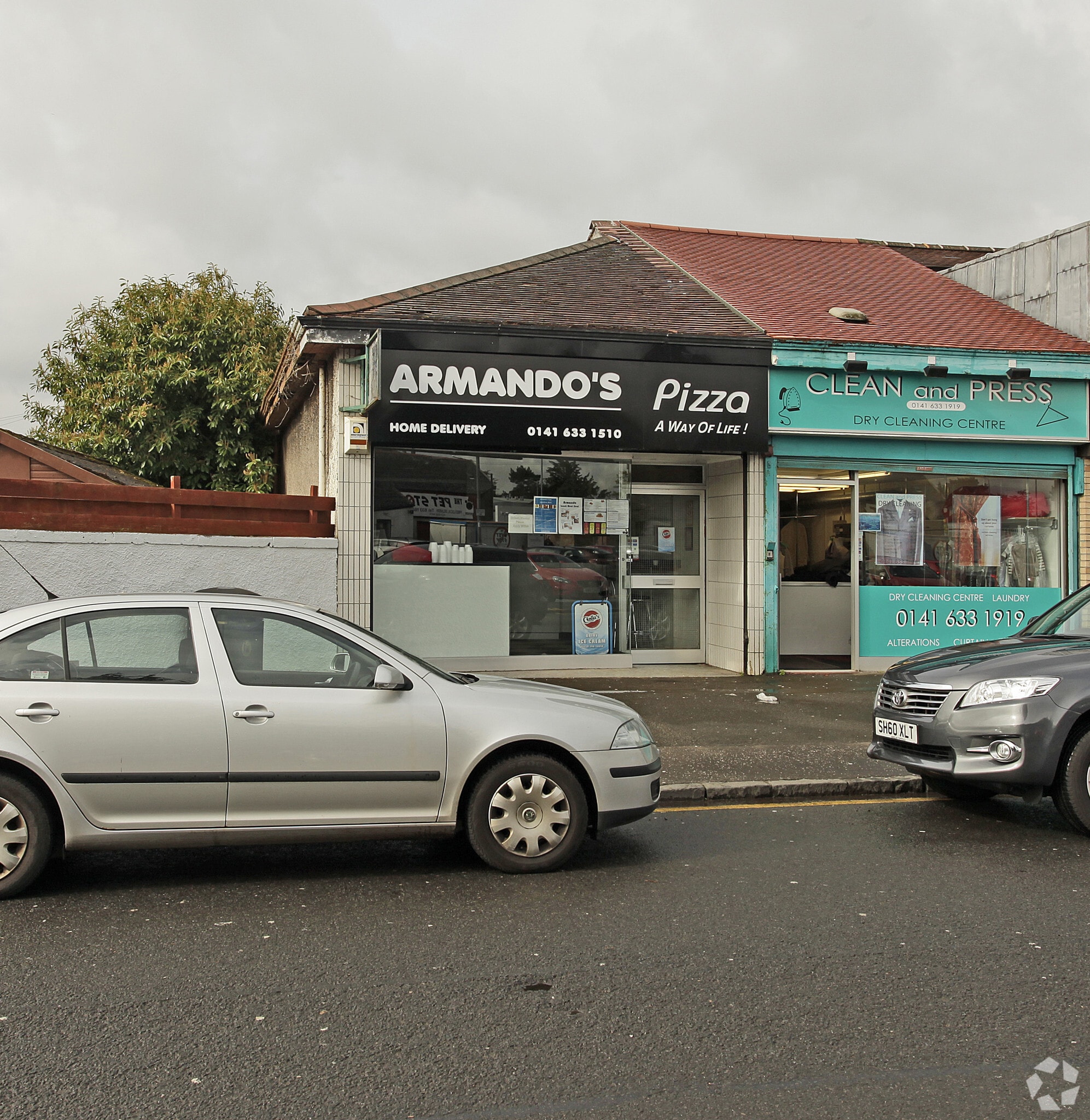 10 Merryvale Pl, Giffnock for lease Primary Photo- Image 1 of 3