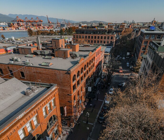 321 Water St, Vancouver, BC à louer - Photo du bâtiment - Image 2 de 16